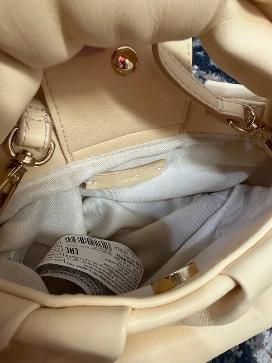 NWOT Mango ‘Small Knot Bag’ w/ Shoulder Strap in “Vanilla” Vegan Leather - Picture 9 of 16